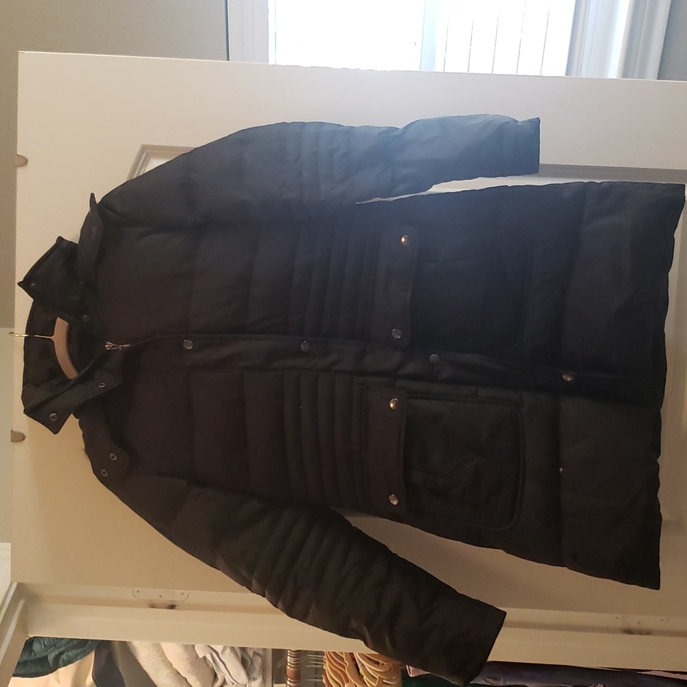 DKNY Black Fleece-lined Midi Puffer Coat with Fur Hood